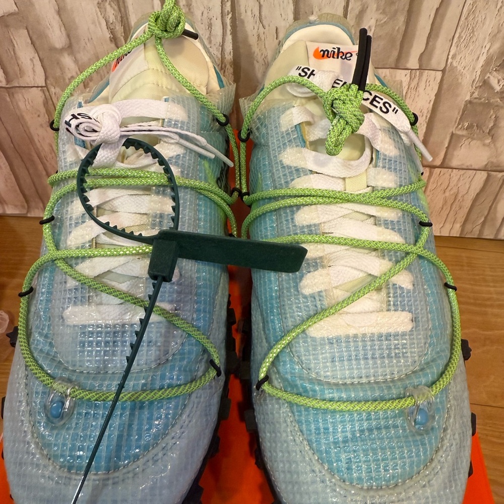 Nike x Off-White Wafle Racer Vivid Sky, size 10.5